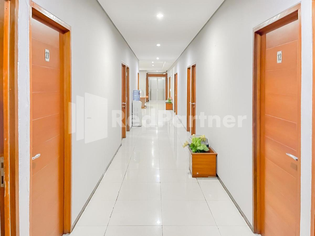 Sang Surya Guesthouse Syariah Near Rs Hasan Sadikin Mitra Reddoorz 万隆 外观 照片