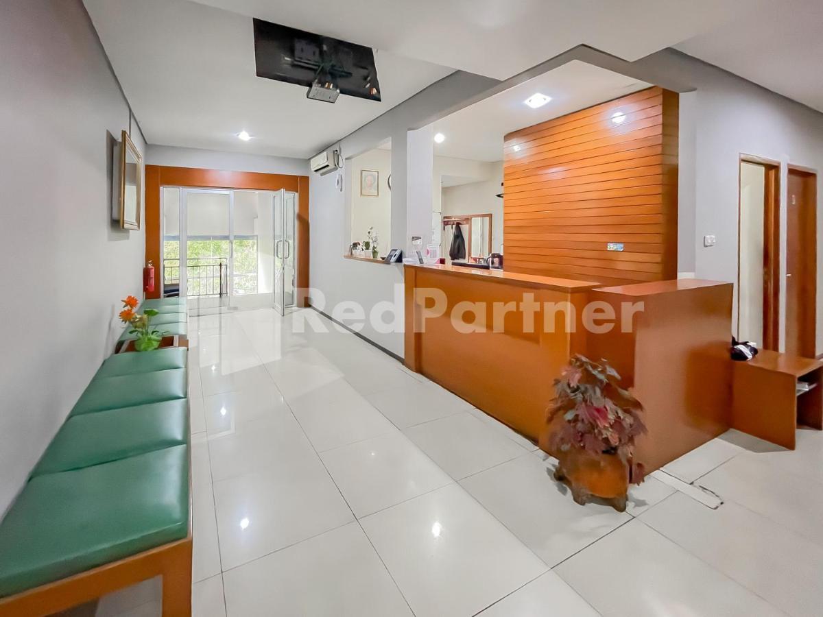 Sang Surya Guesthouse Syariah Near Rs Hasan Sadikin Mitra Reddoorz 万隆 外观 照片