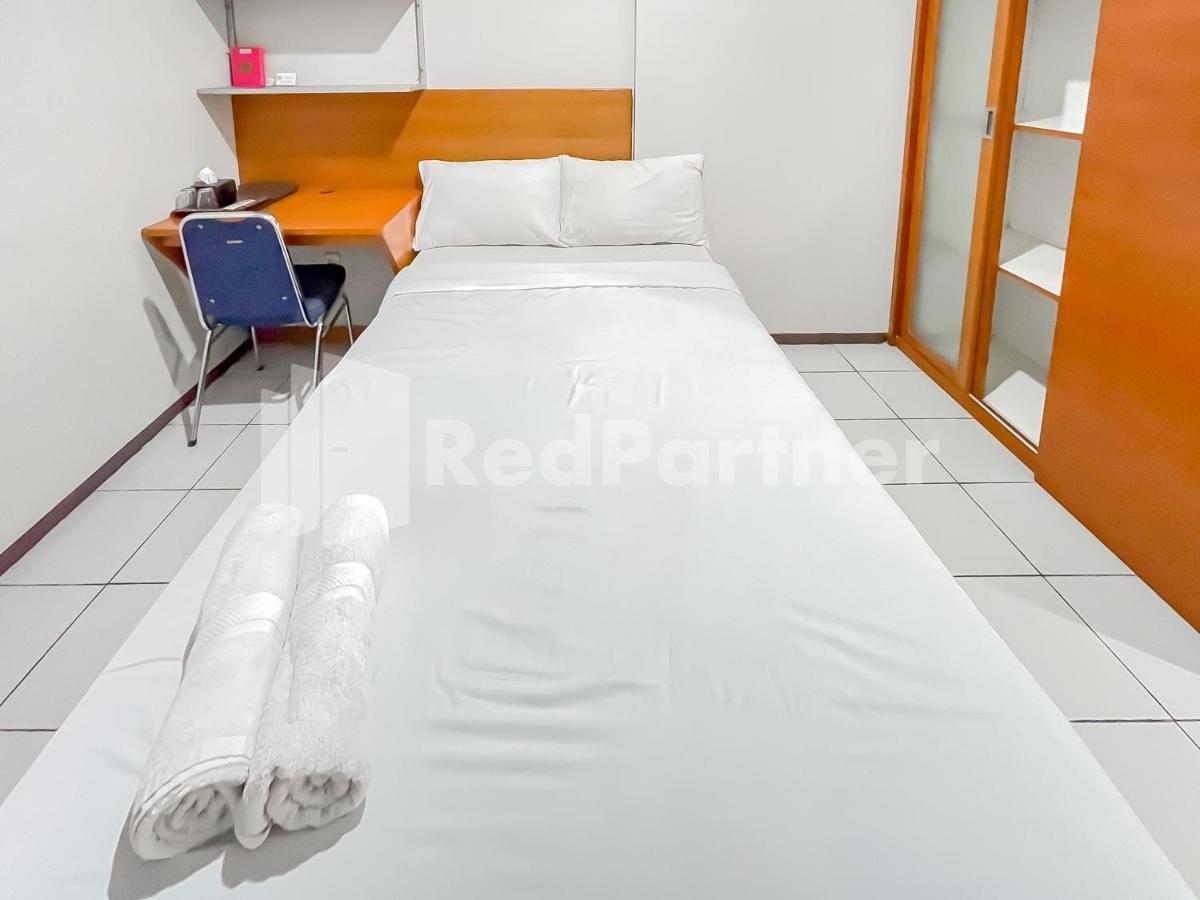 Sang Surya Guesthouse Syariah Near Rs Hasan Sadikin Mitra Reddoorz 万隆 外观 照片
